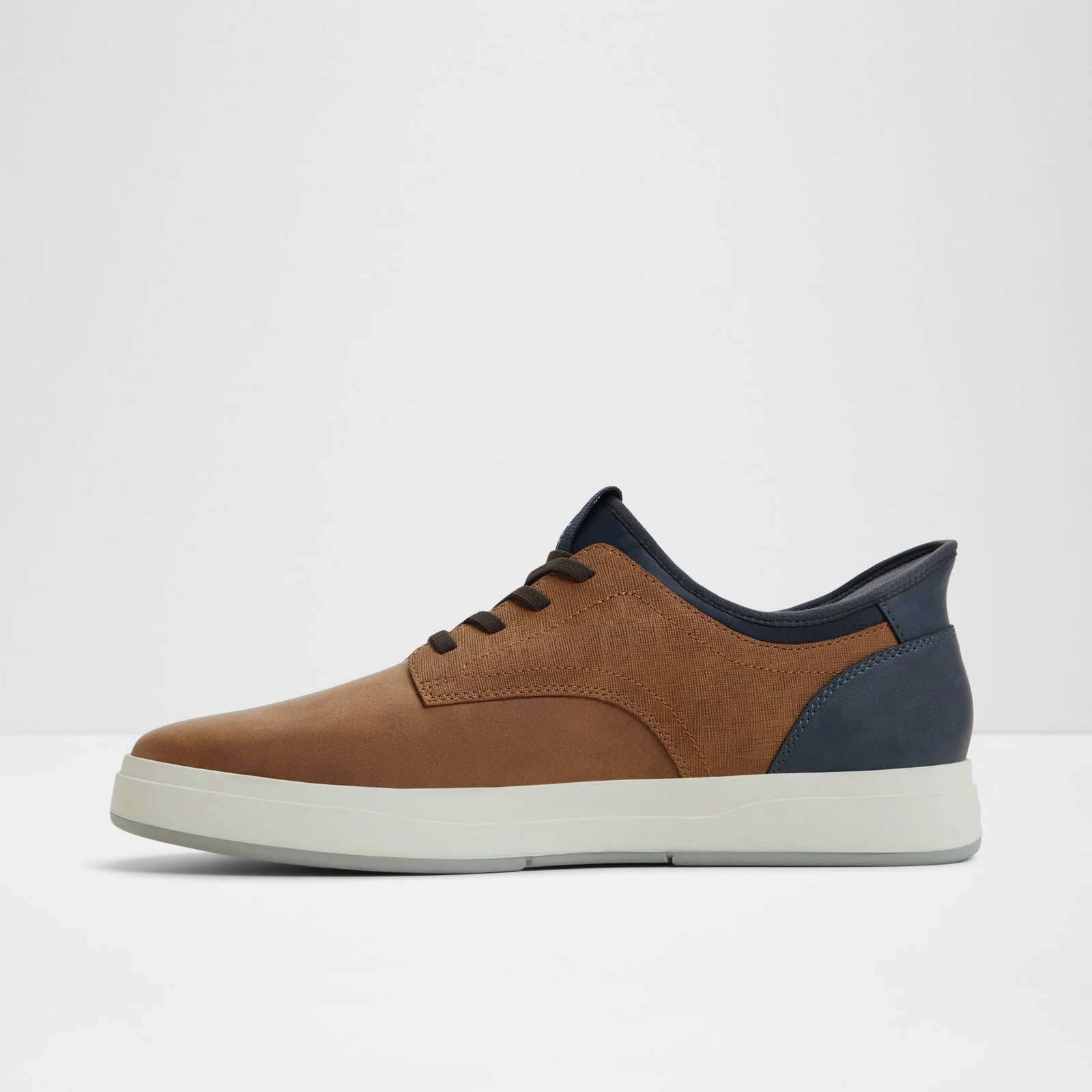 Arden - Image 4