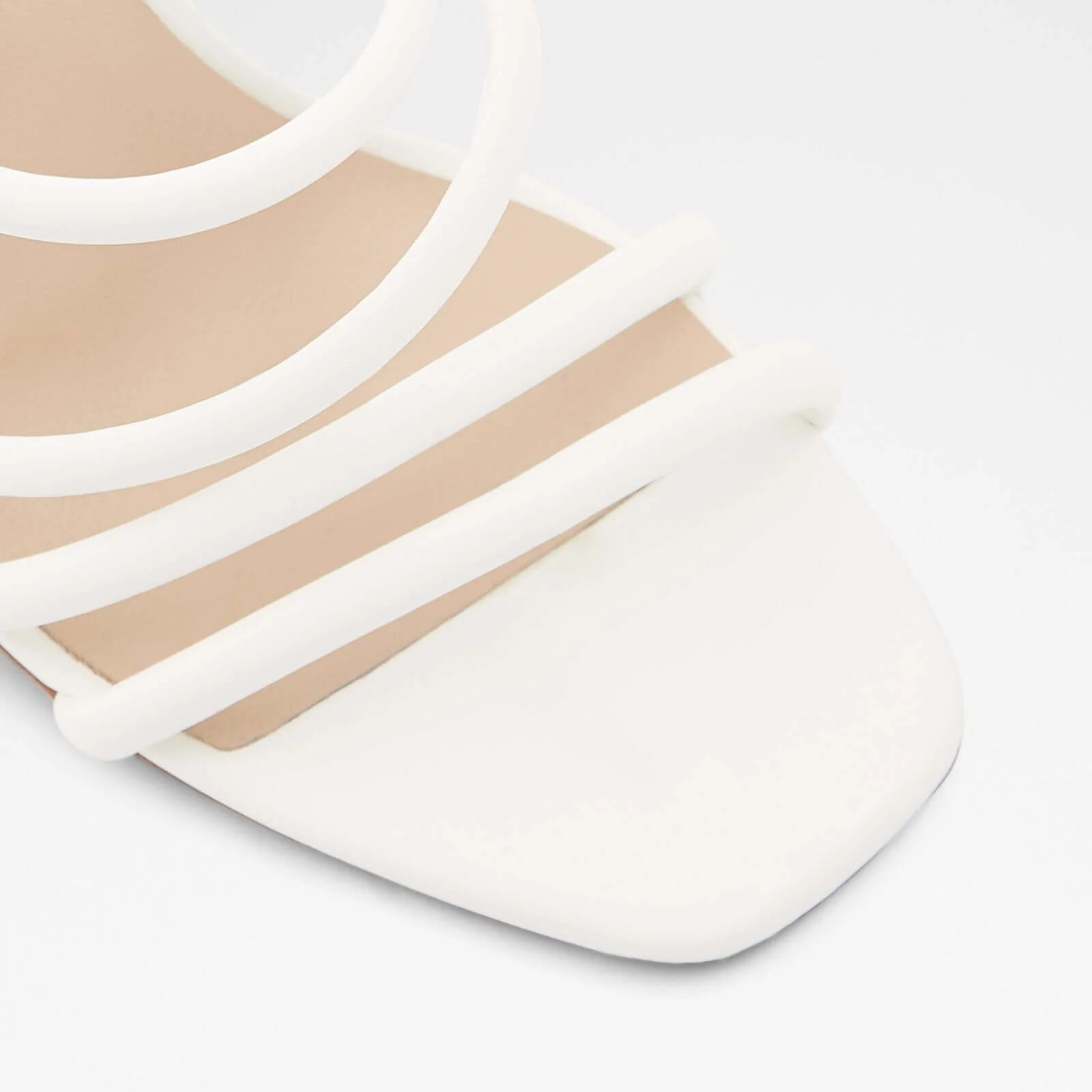 Arianna - Image 6
