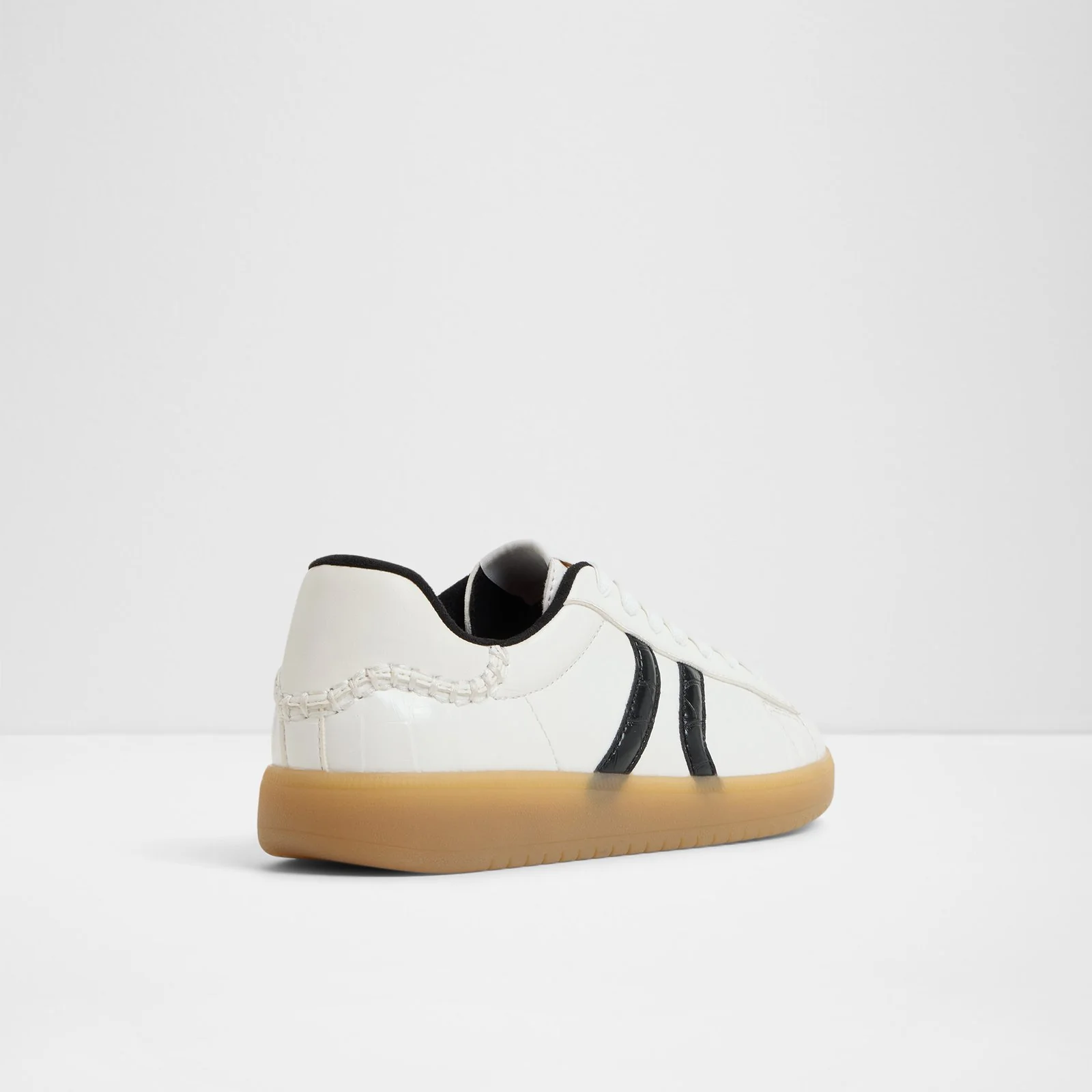 Chicsneaker2 - Image 3