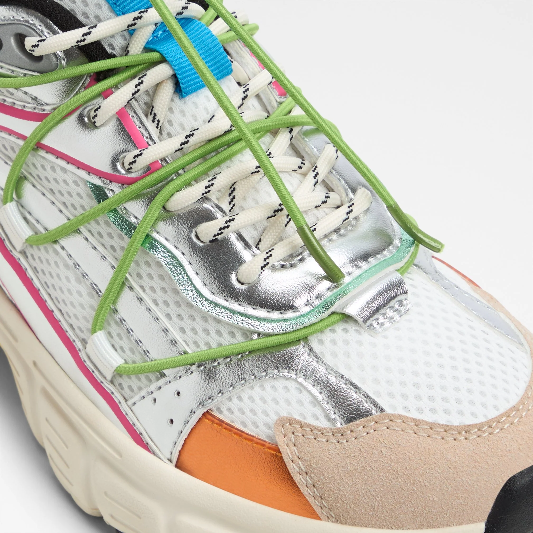 Clubfly - Image 8
