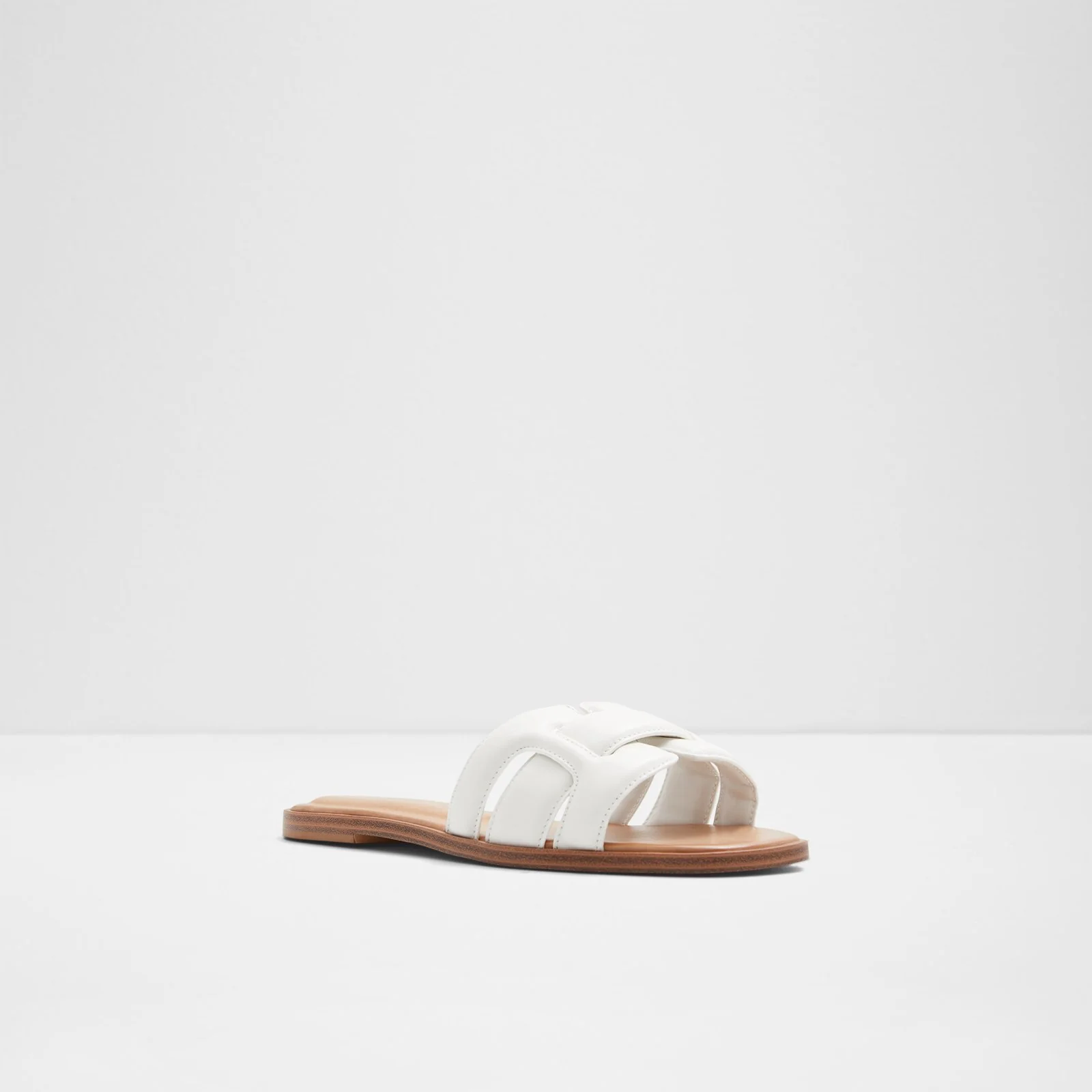Elenaa - Image 6