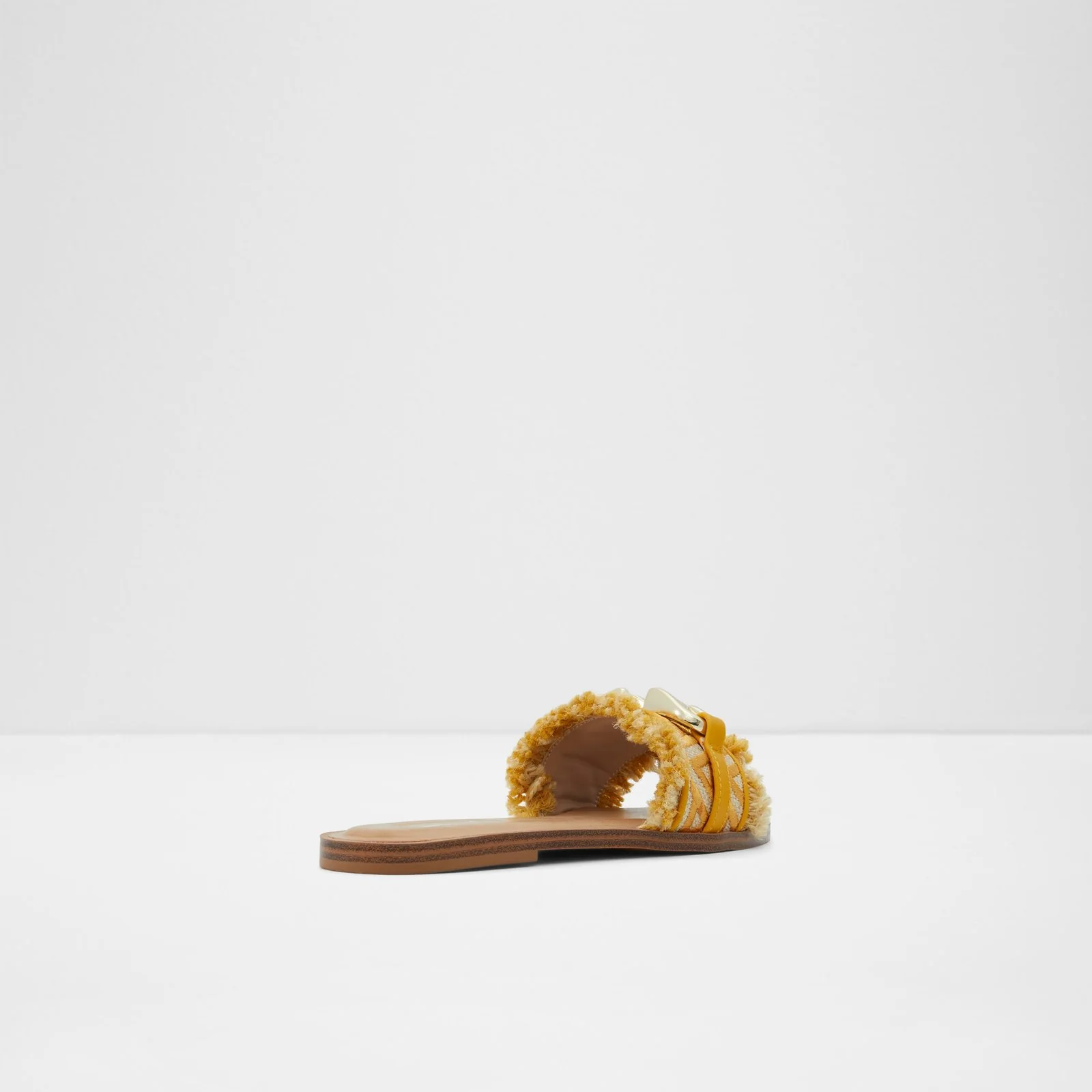 Fringie - Image 3