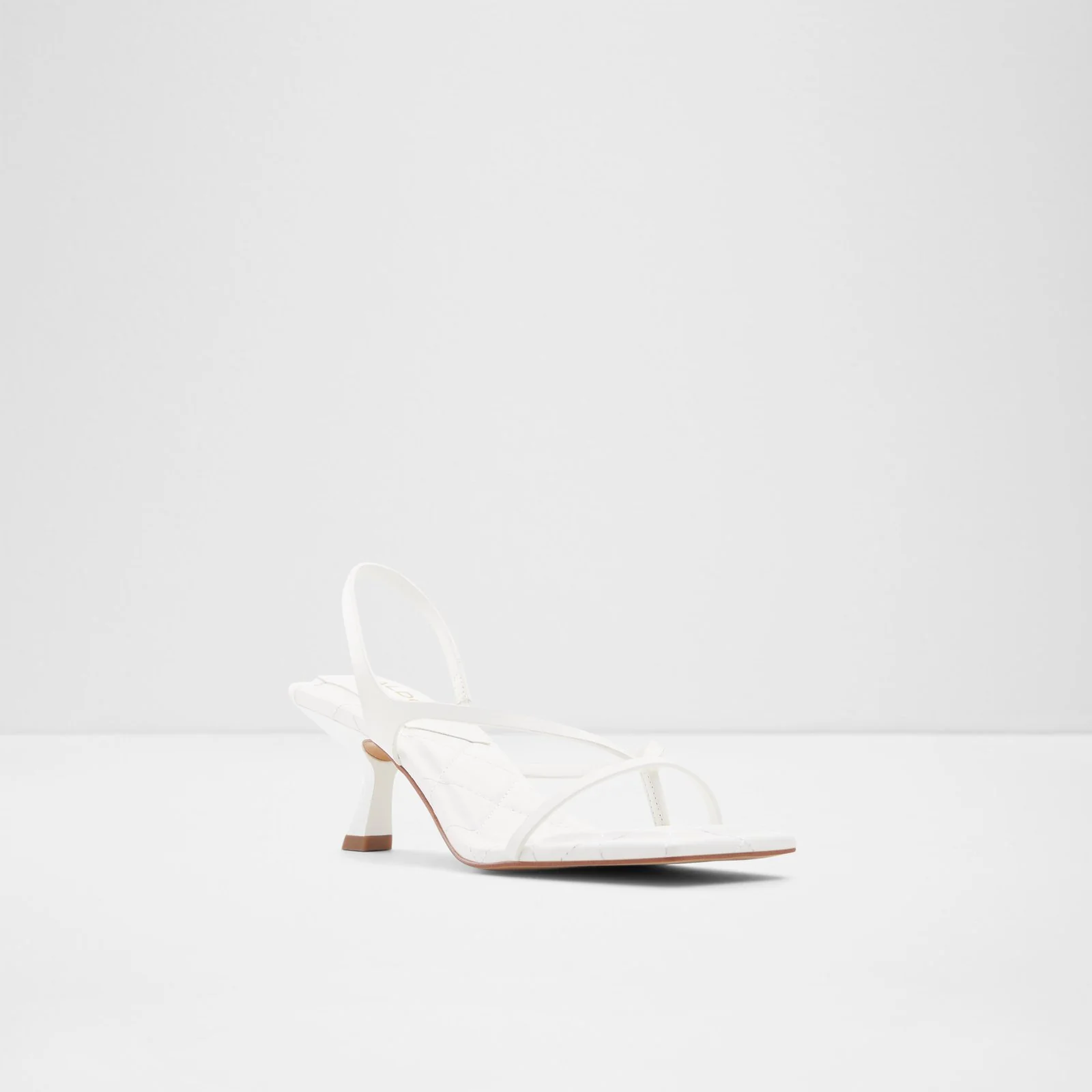 Loni - Image 5