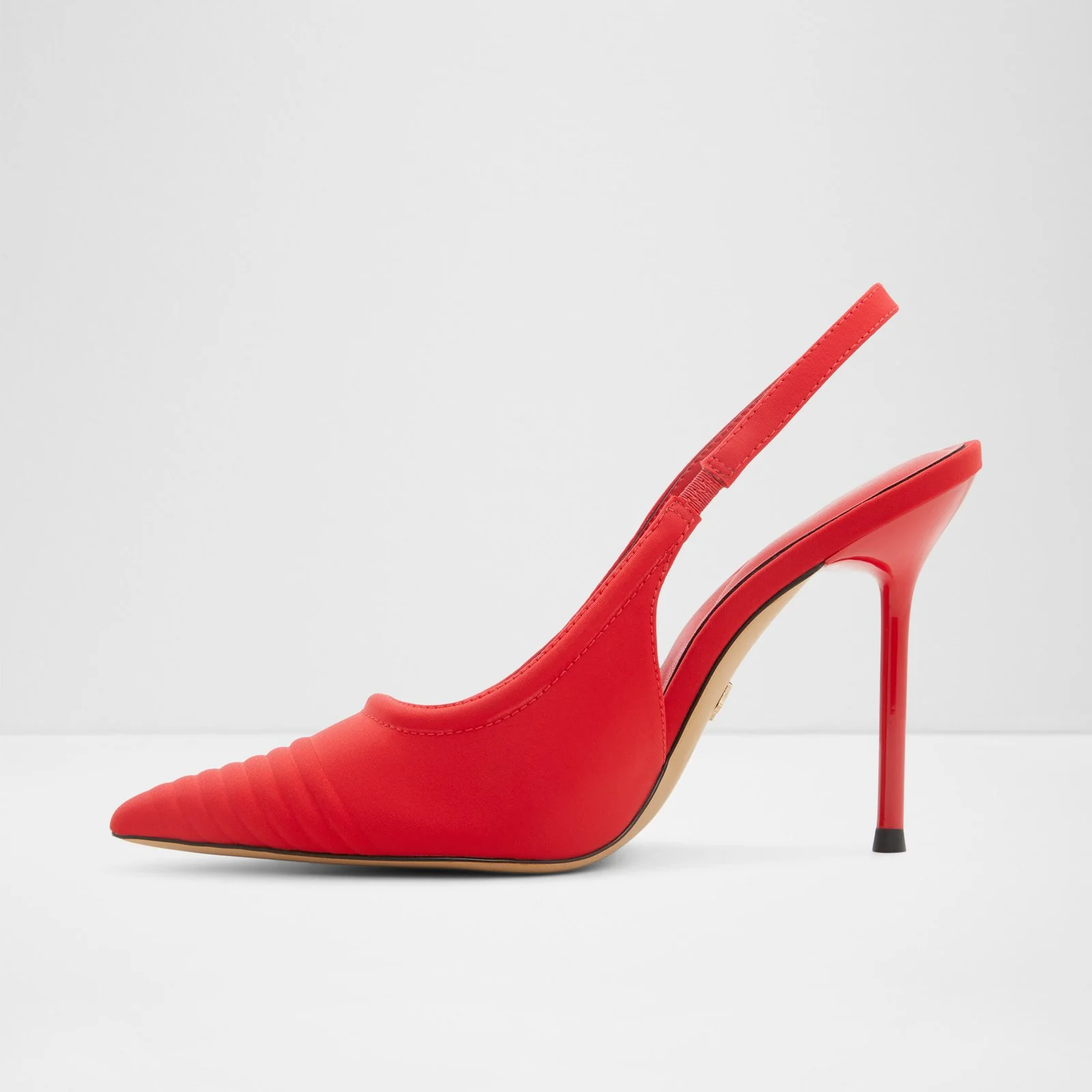 Lucienne - Image 4