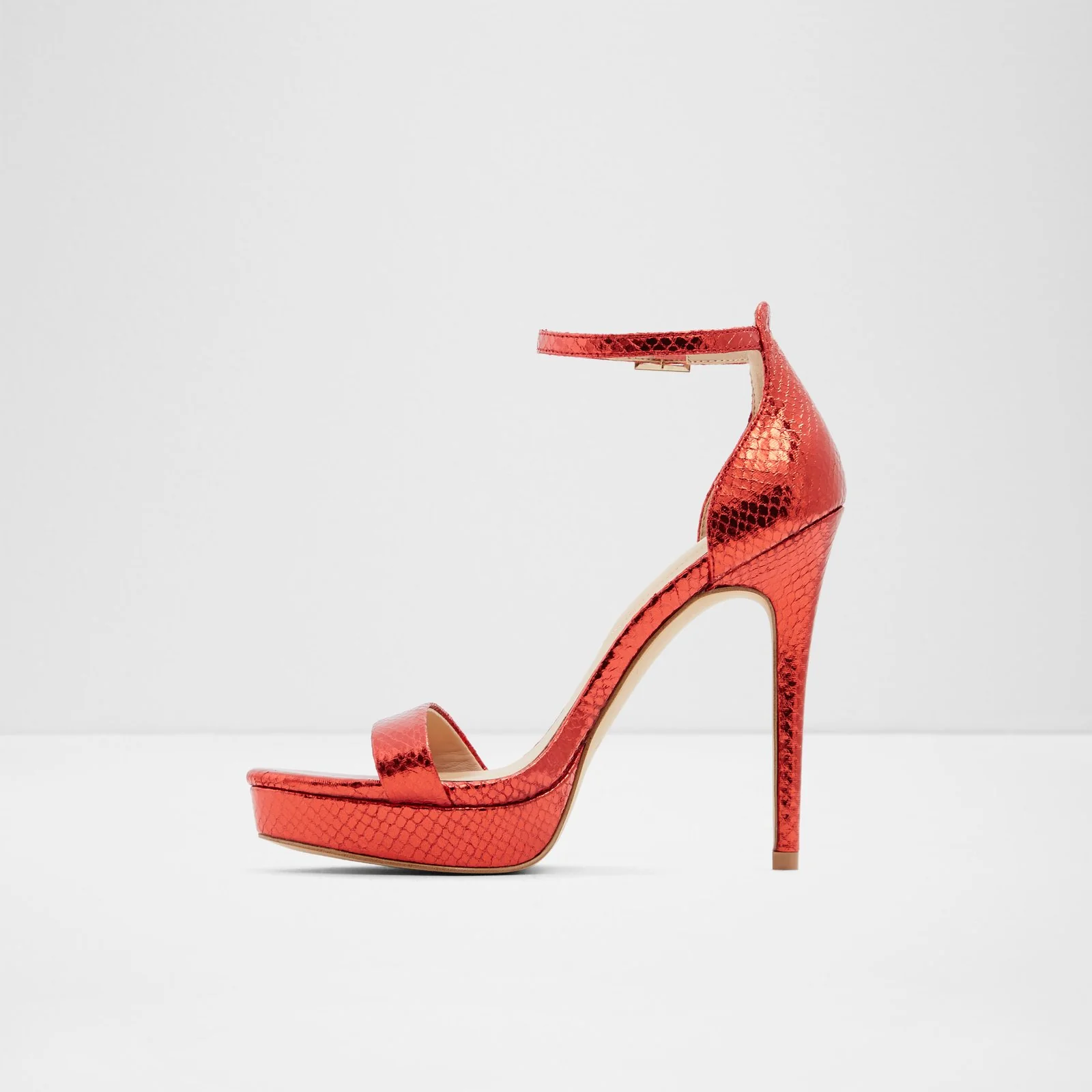 Madalene - Image 4