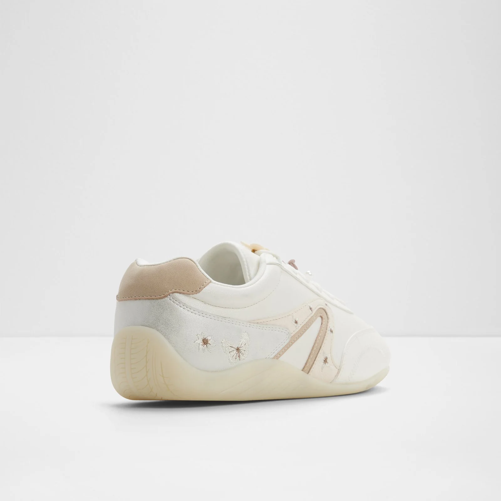 Maxie - Image 3