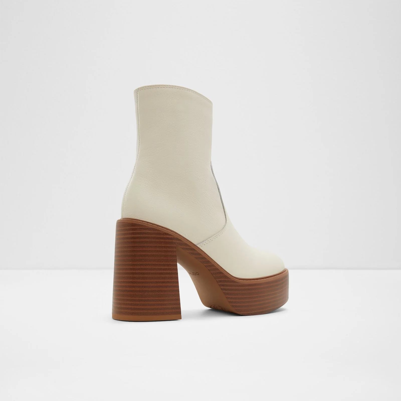 Myrelle - Image 3