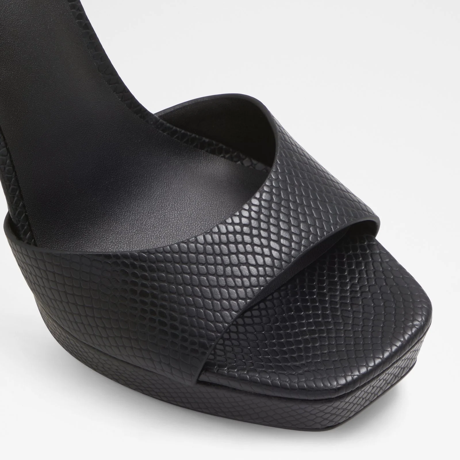 Prisilla - Image 6