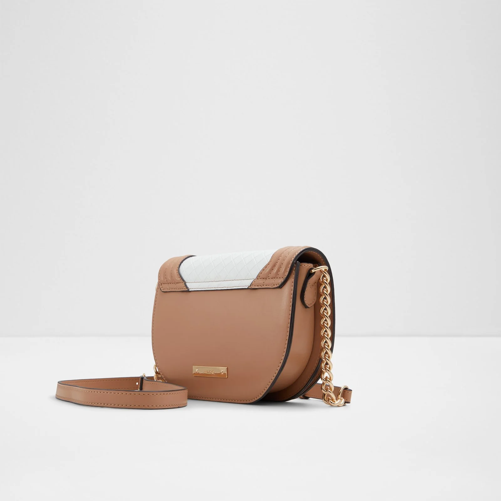 Saddlebae - Image 3