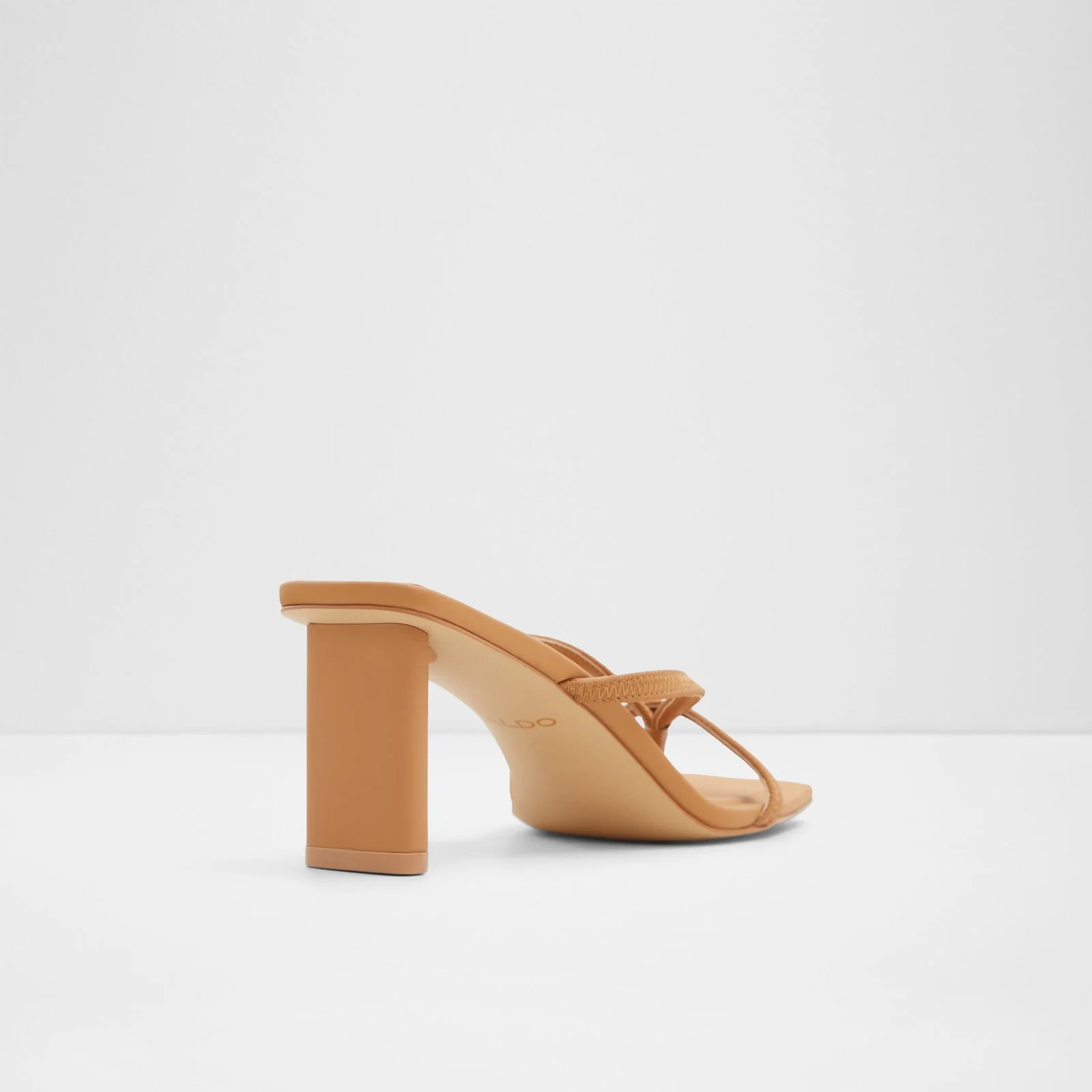 Sanne - Image 3