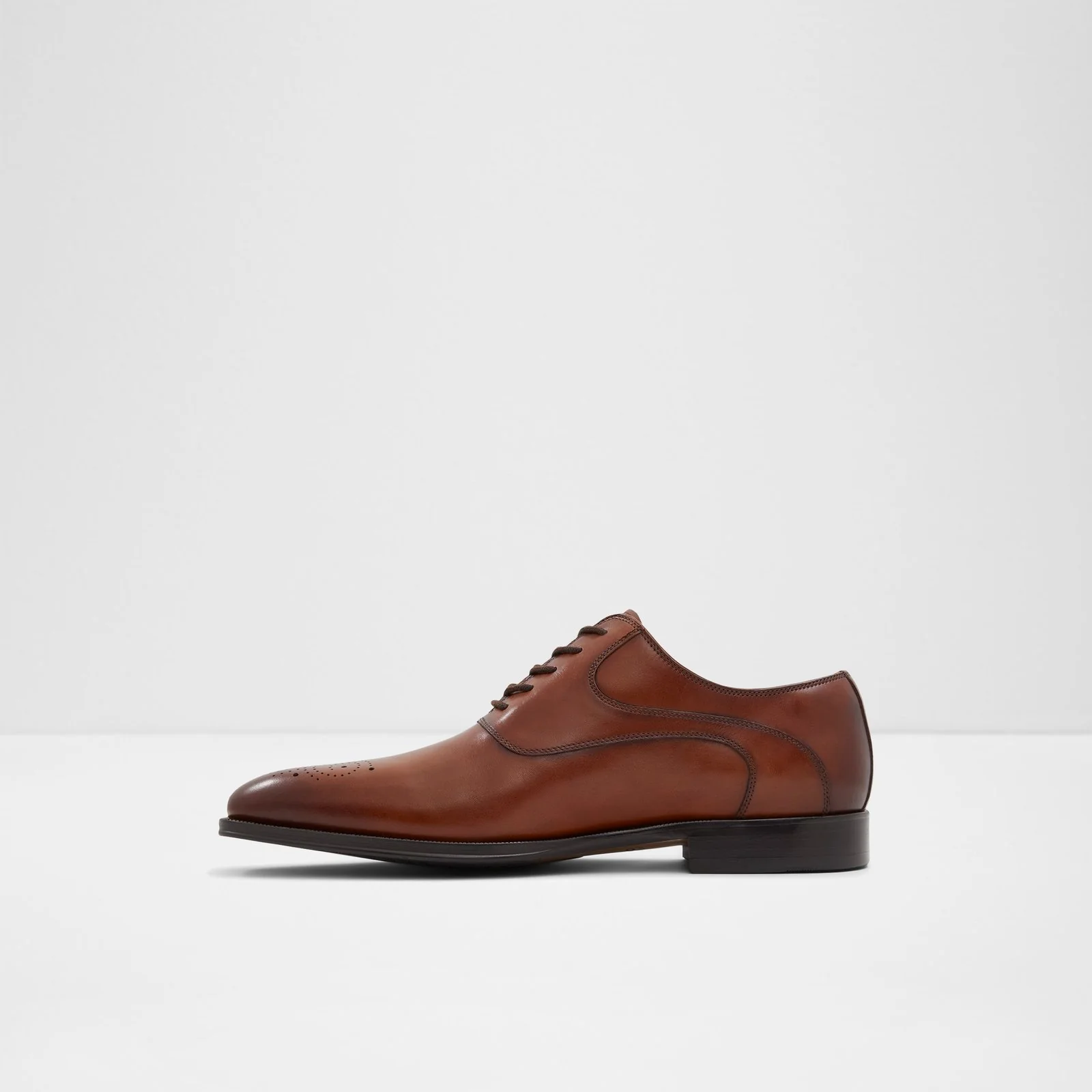 Simmons - Image 4