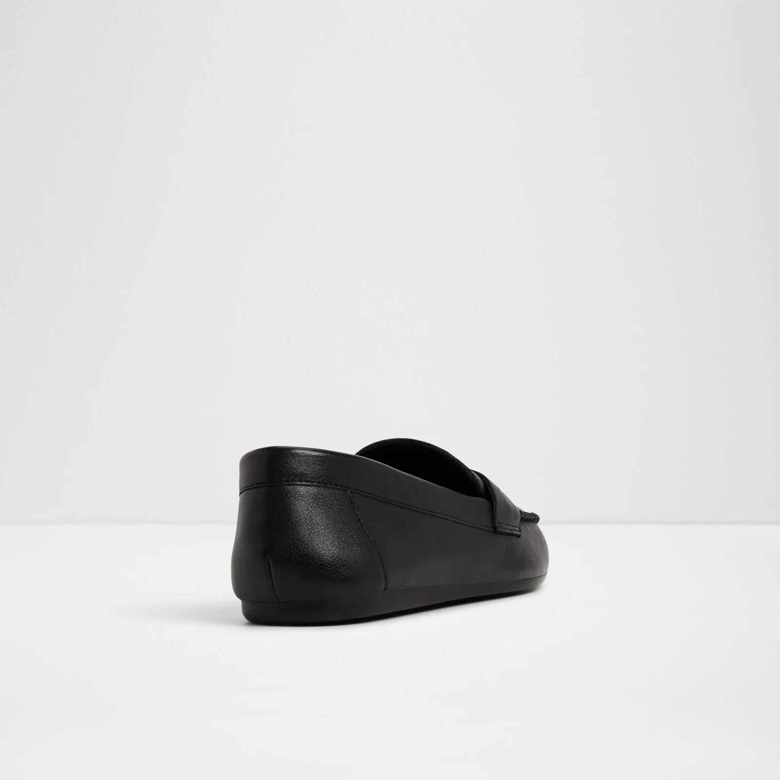 Wylaena - Image 3